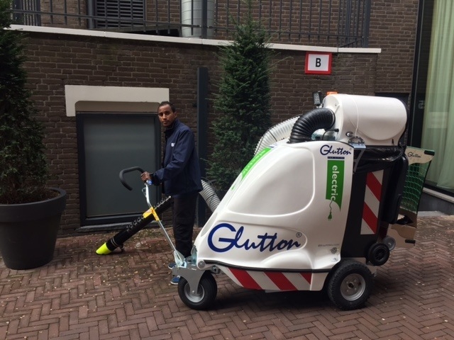 glutton-straatzuiger-www.cleanperfectamsterdam.nl.jpg